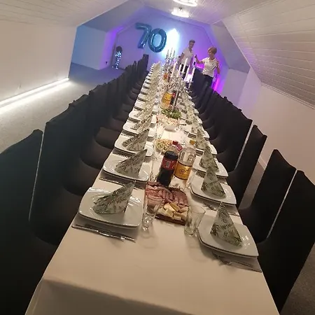 Parkova - Hotelowe Bed & Breakfast Goldap